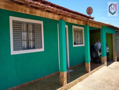 Casa para Venda, em Pinhalzinho, bairro Centro, 2 dormitórios, 2 banheiros, 2 vagas
